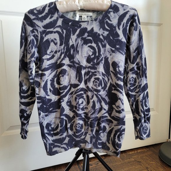 Lightweight soft cotton sweater - Picture 1 of 11